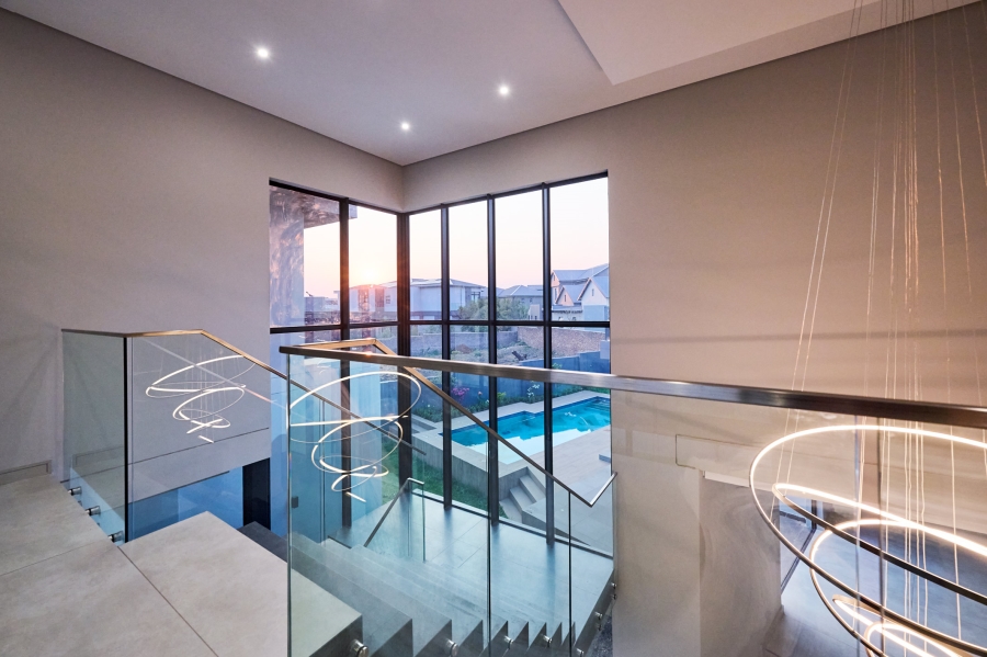 5 Bedroom Property for Sale in Waterfall Country Estate Gauteng