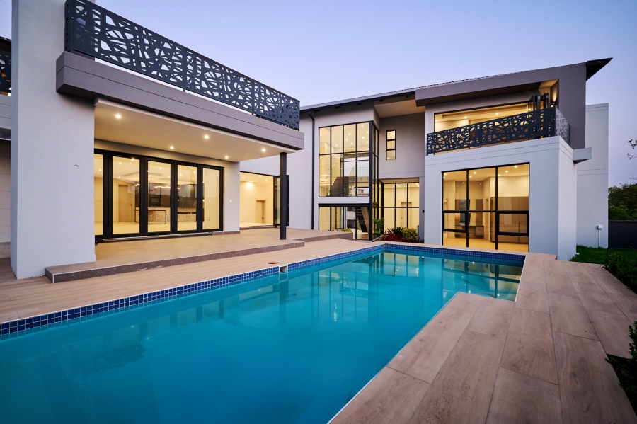 5 Bedroom Property for Sale in Waterfall Country Estate Gauteng