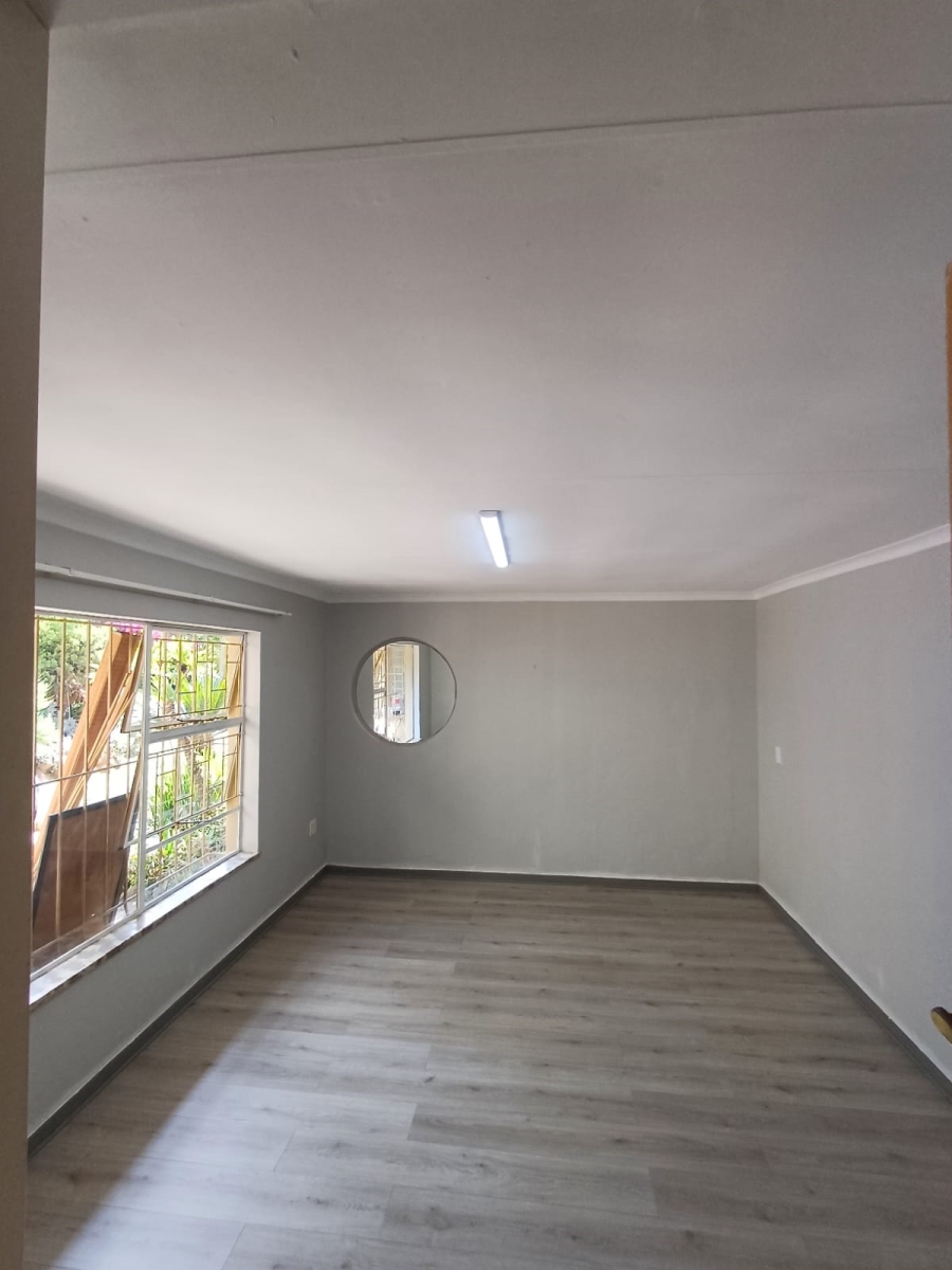 5 Bedroom Property for Sale in Kenmare Gauteng