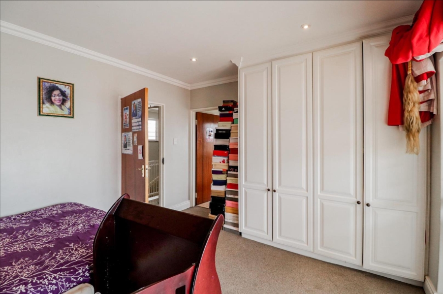 4 Bedroom Property for Sale in Kensington Gauteng