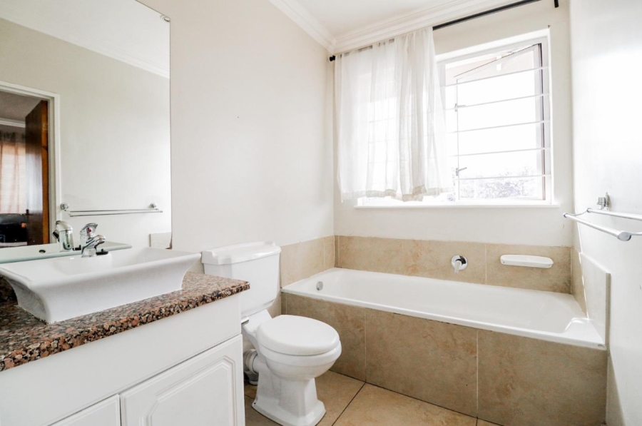 4 Bedroom Property for Sale in Kensington Gauteng