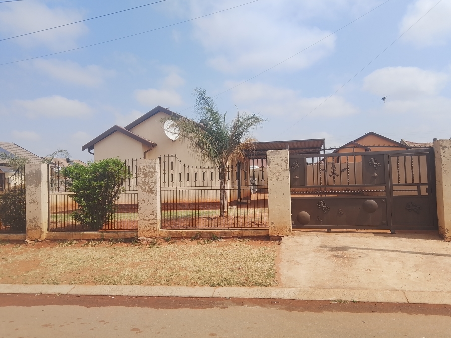 2 Bedroom Property for Sale in Bram Fischerville Gauteng