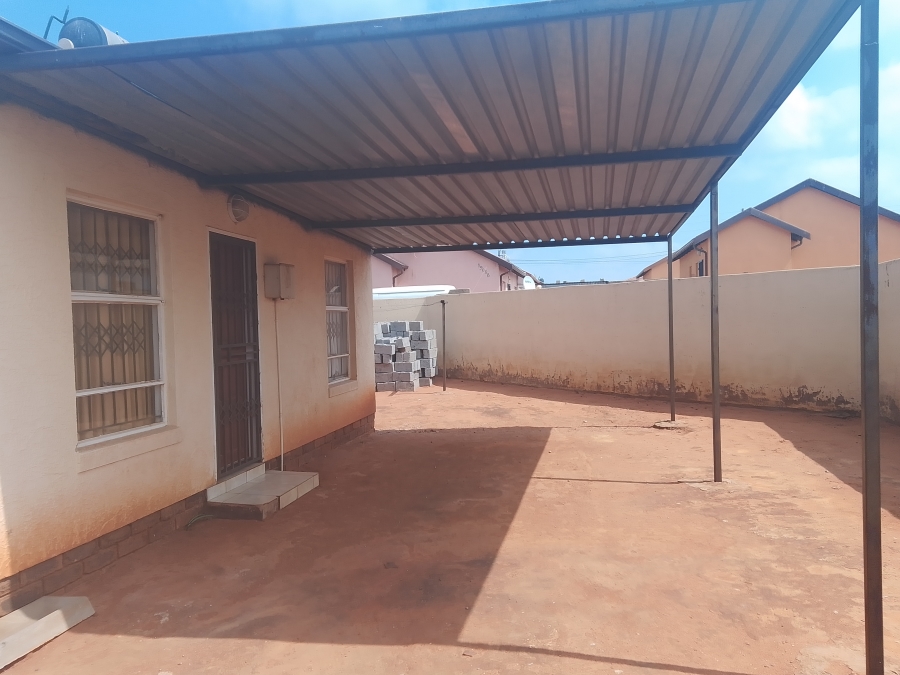 2 Bedroom Property for Sale in Bram Fischerville Gauteng