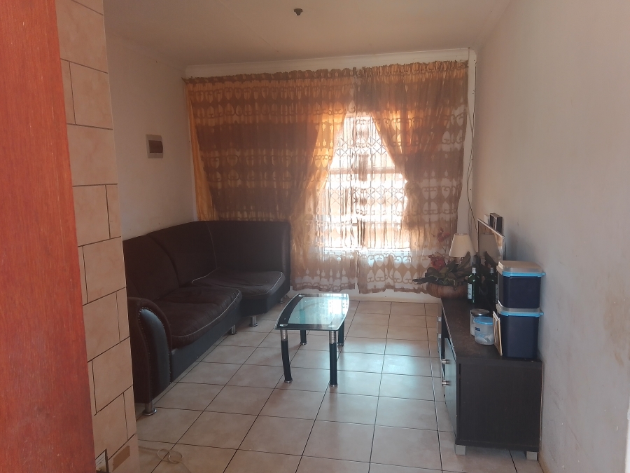 2 Bedroom Property for Sale in Bram Fischerville Gauteng