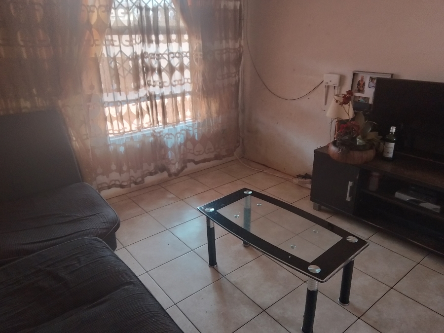 2 Bedroom Property for Sale in Bram Fischerville Gauteng