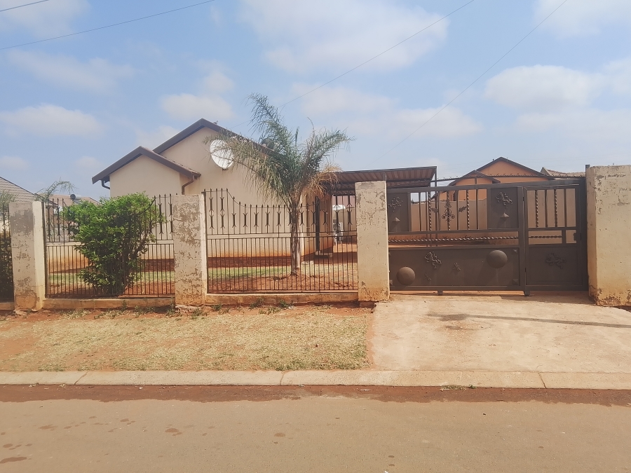 2 Bedroom Property for Sale in Bram Fischerville Gauteng