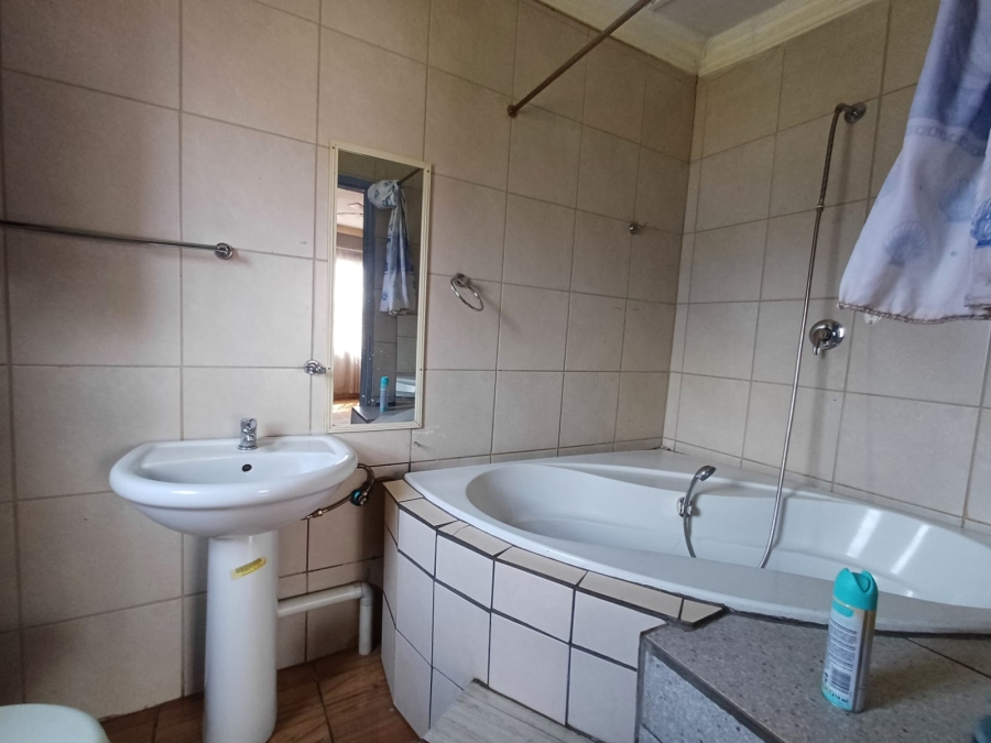 4 Bedroom Property for Sale in Brakpan Central Gauteng