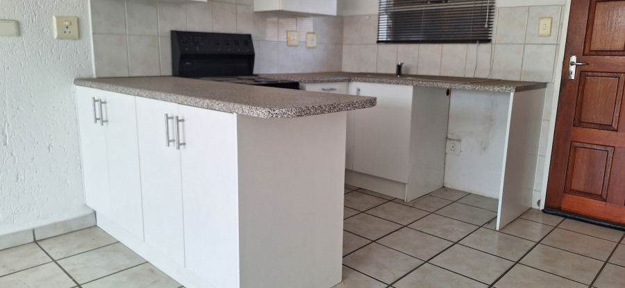 2 Bedroom Property for Sale in Buccleuch Gauteng