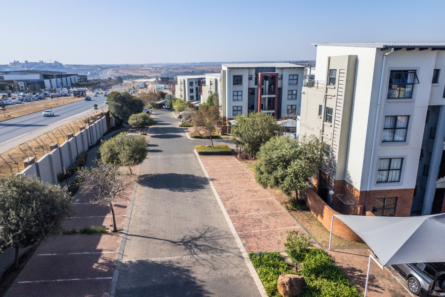 1 Bedroom Property for Sale in Fourways Gauteng