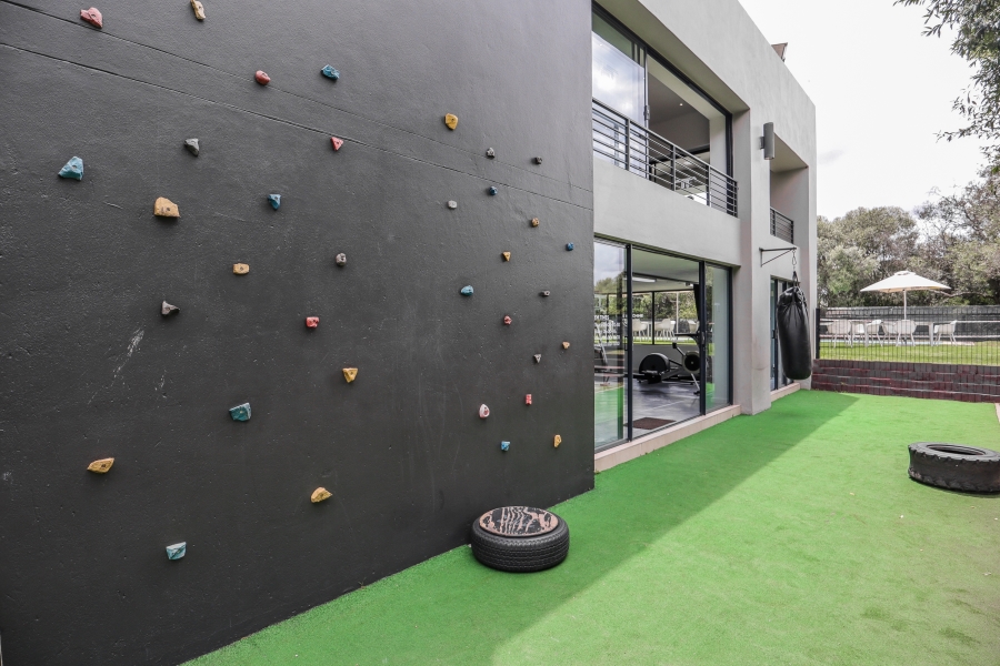 1 Bedroom Property for Sale in Fourways Gauteng