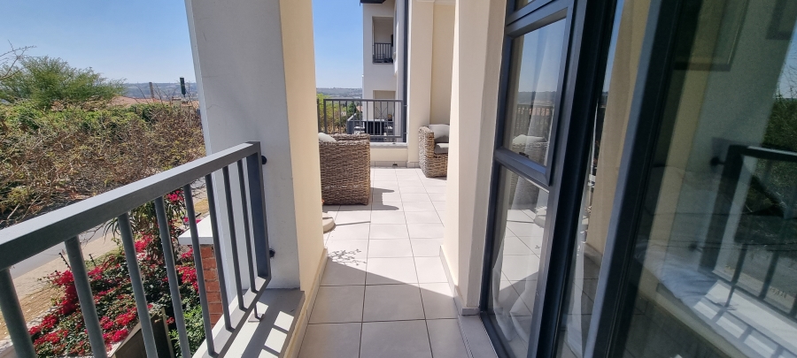 2 Bedroom Property for Sale in Greenstone Crest Gauteng