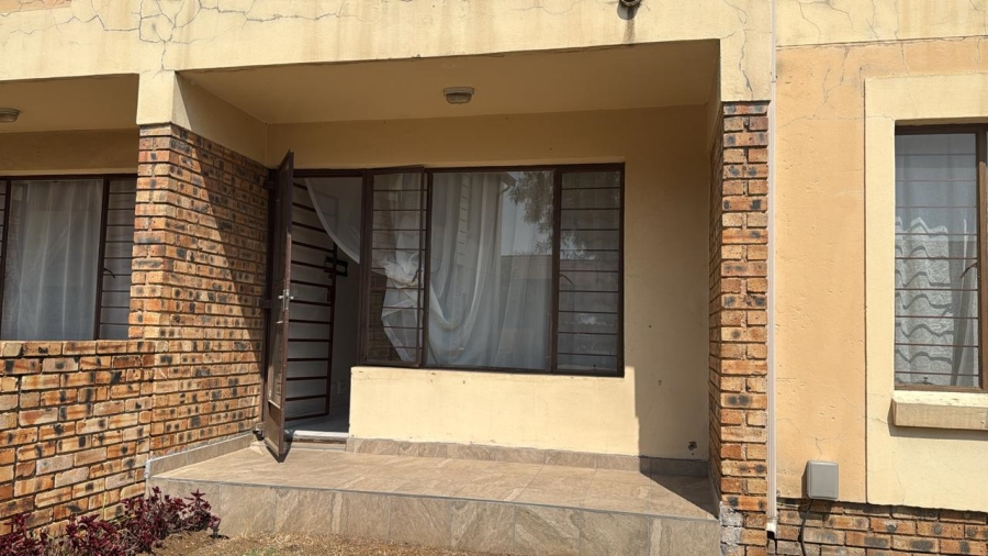 1 Bedroom Property for Sale in Esther Park Gauteng