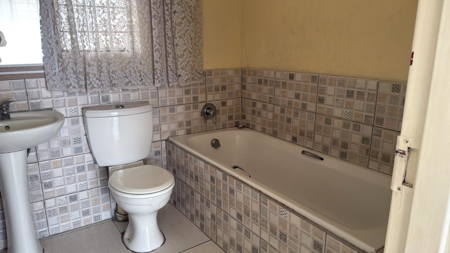 1 Bedroom Property for Sale in Esther Park Gauteng