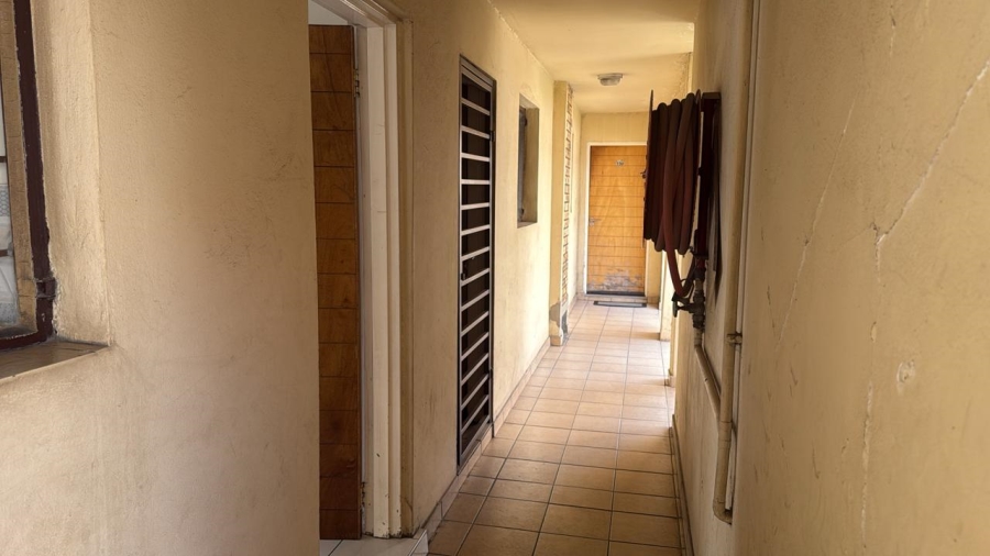 1 Bedroom Property for Sale in Esther Park Gauteng