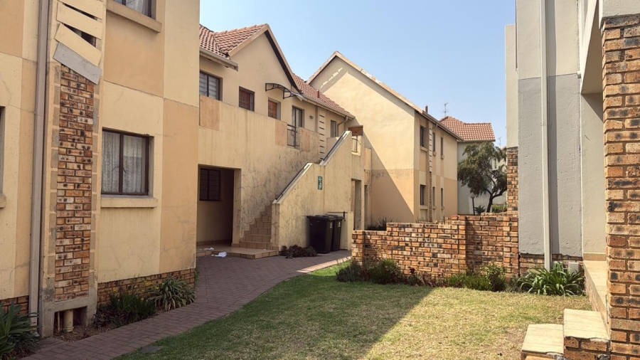 1 Bedroom Property for Sale in Esther Park Gauteng