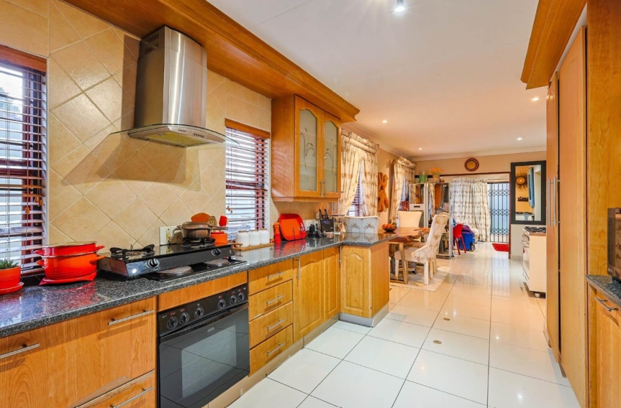 3 Bedroom Property for Sale in Equestria Gauteng