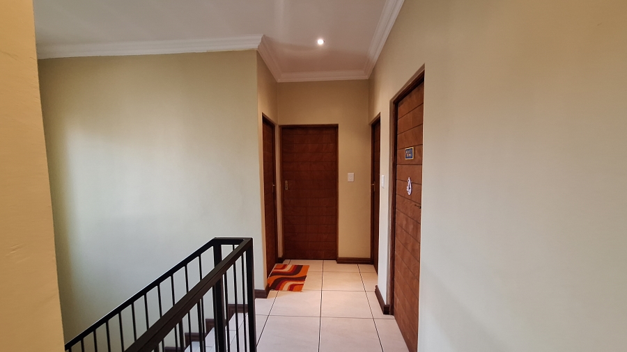 4 Bedroom Property for Sale in Thatchfield Estate Gauteng