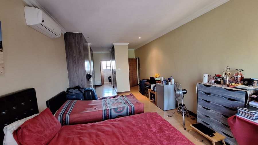 4 Bedroom Property for Sale in Thatchfield Estate Gauteng