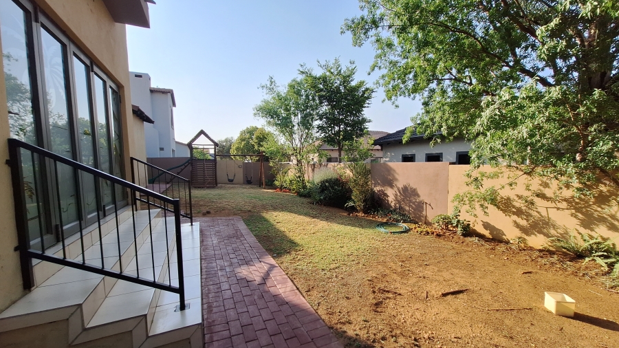 4 Bedroom Property for Sale in Thatchfield Estate Gauteng
