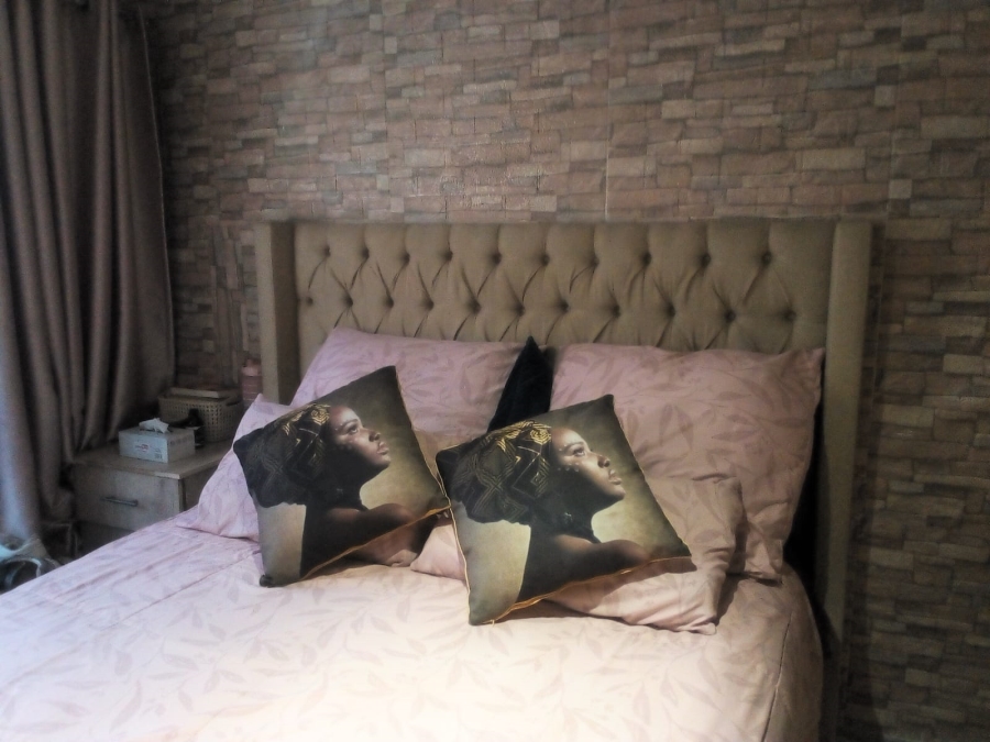 2 Bedroom Property for Sale in Tokoza Gauteng