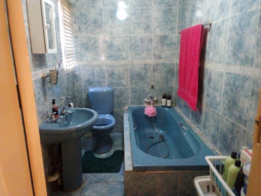 2 Bedroom Property for Sale in Tokoza Gauteng