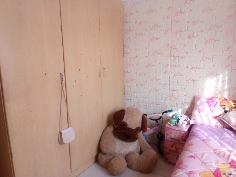 2 Bedroom Property for Sale in Tokoza Gauteng