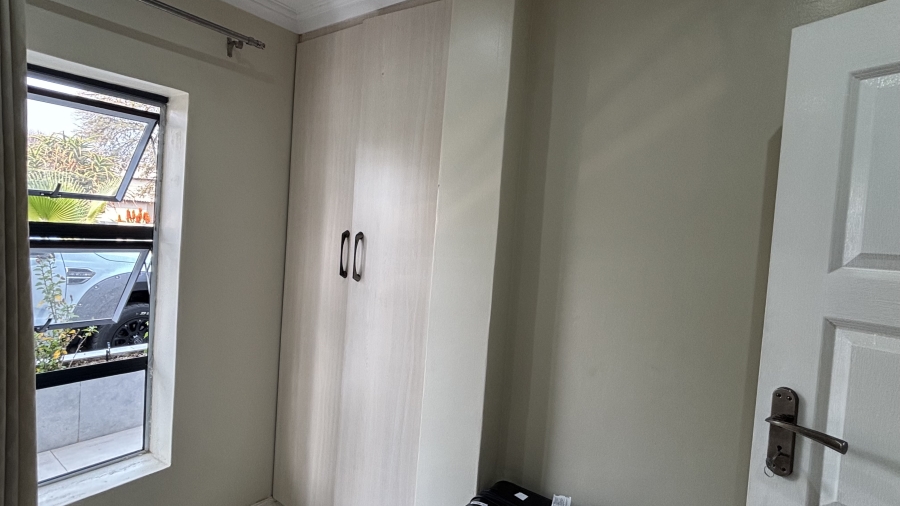 To Let 5 Bedroom Property for Rent in Silver Lakes Golf Estate Gauteng