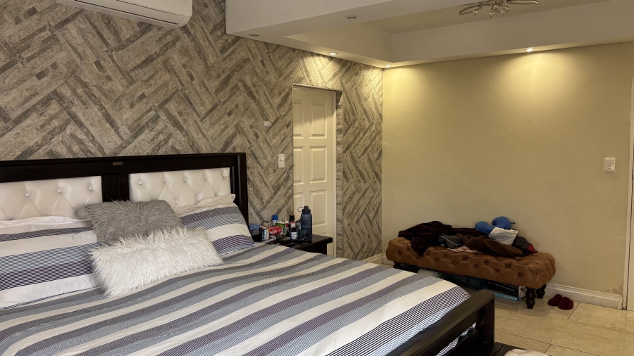 To Let 5 Bedroom Property for Rent in Silver Lakes Golf Estate Gauteng