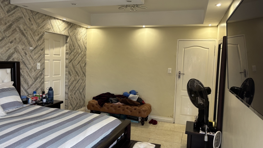 To Let 5 Bedroom Property for Rent in Silver Lakes Golf Estate Gauteng