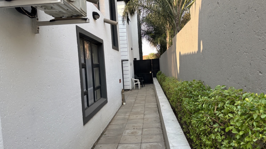To Let 5 Bedroom Property for Rent in Silver Lakes Golf Estate Gauteng