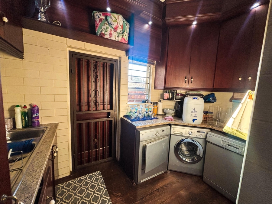 3 Bedroom Property for Sale in La Montagne Gauteng