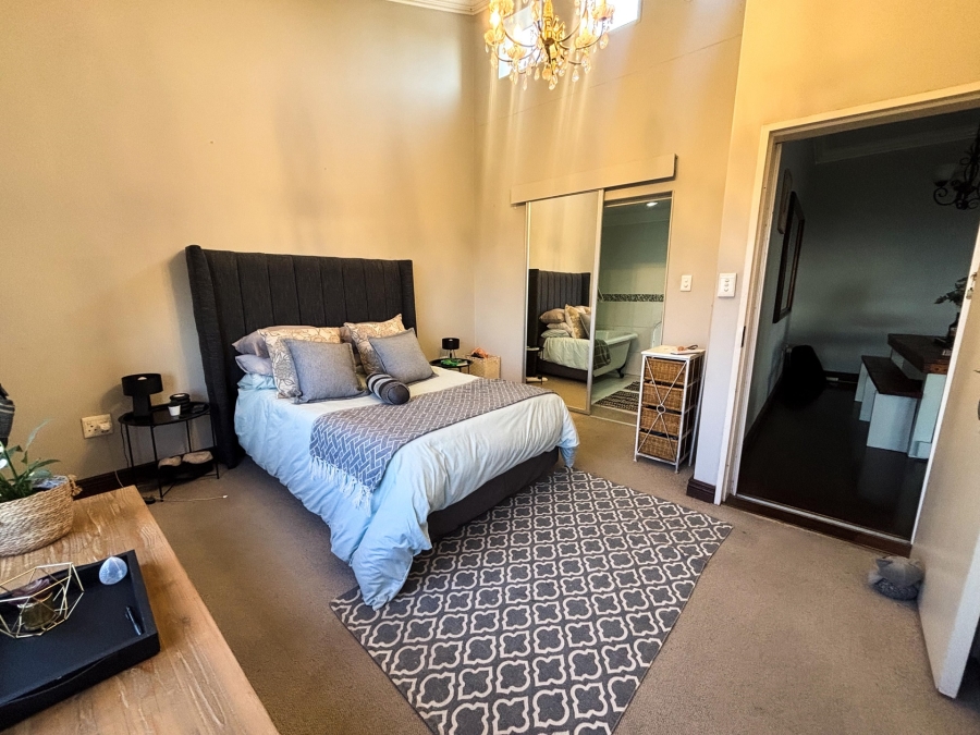 3 Bedroom Property for Sale in La Montagne Gauteng