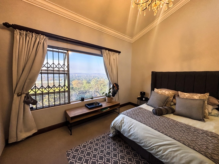 3 Bedroom Property for Sale in La Montagne Gauteng