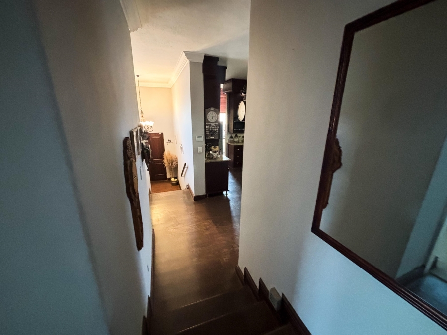 3 Bedroom Property for Sale in La Montagne Gauteng