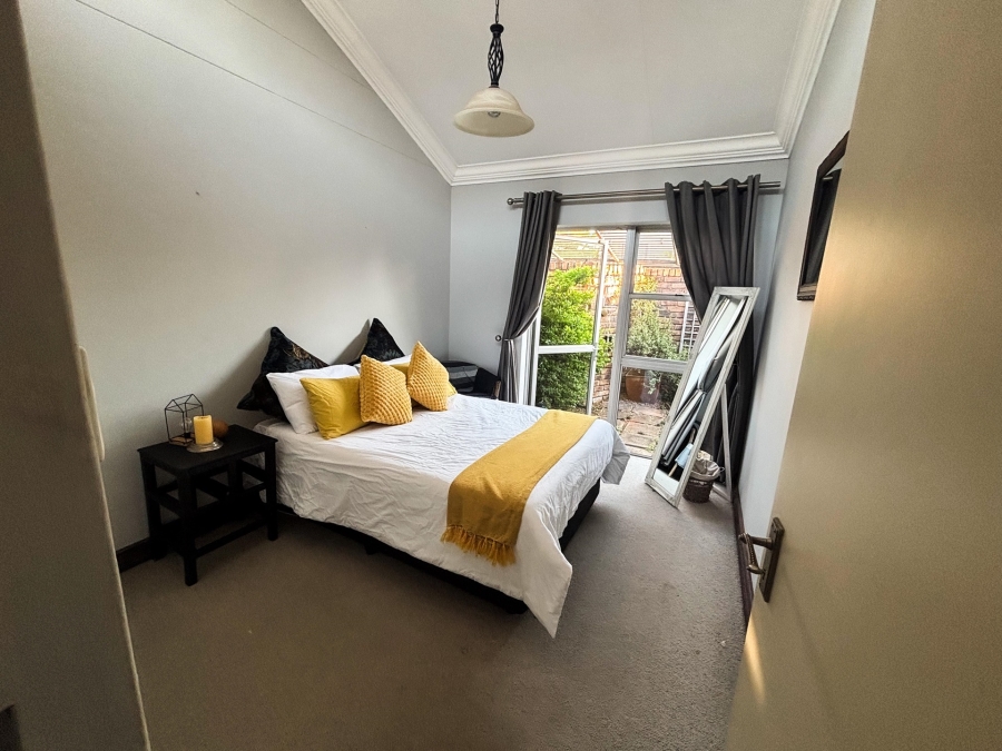 3 Bedroom Property for Sale in La Montagne Gauteng