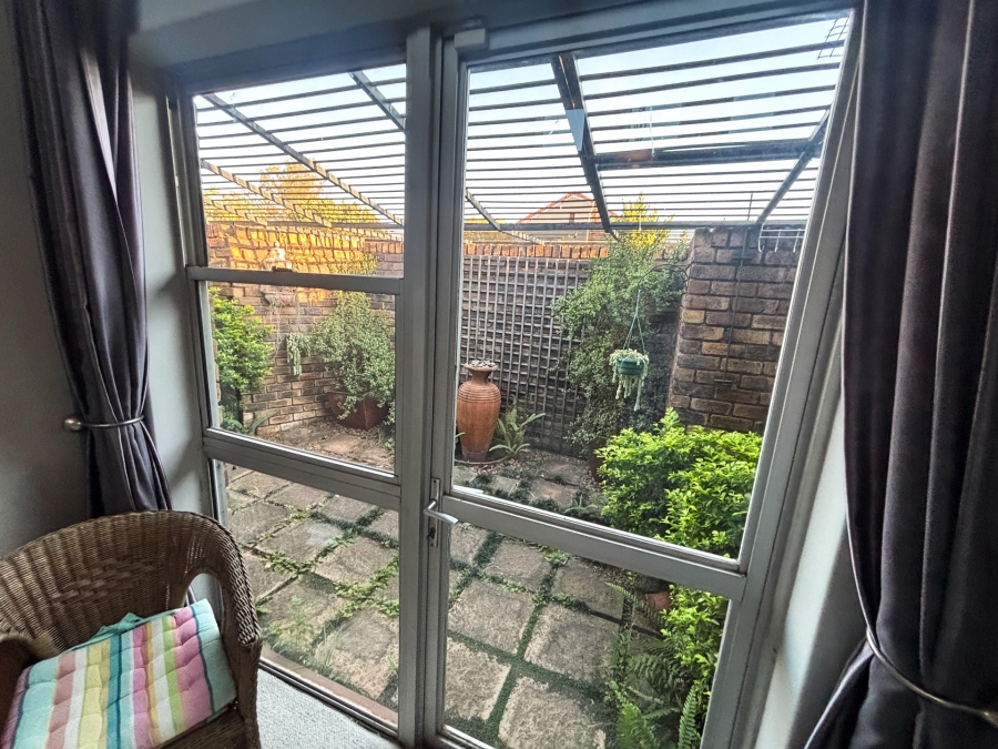 3 Bedroom Property for Sale in La Montagne Gauteng