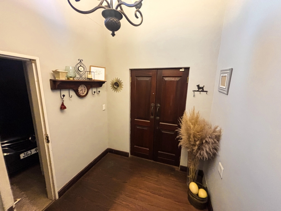 3 Bedroom Property for Sale in La Montagne Gauteng