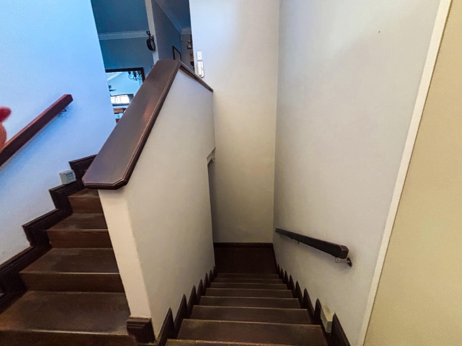 3 Bedroom Property for Sale in La Montagne Gauteng