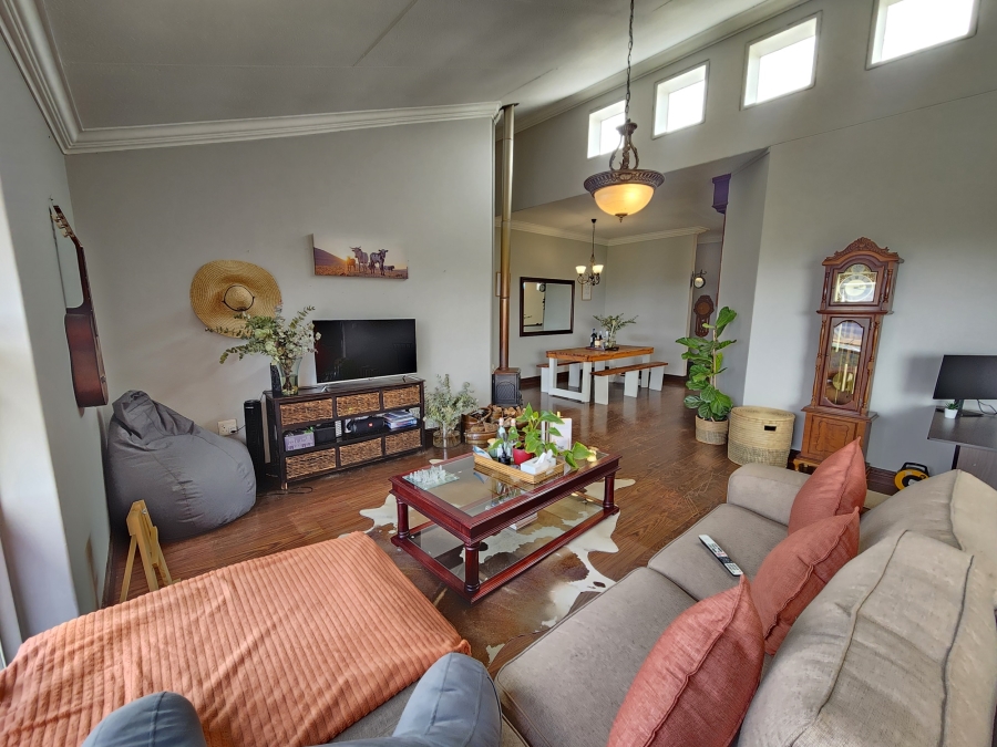 3 Bedroom Property for Sale in La Montagne Gauteng