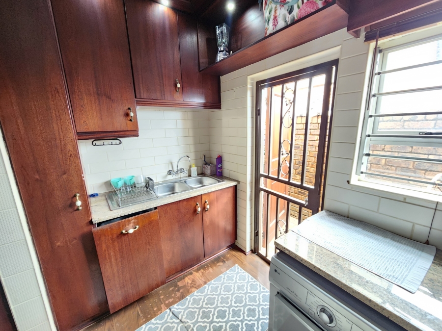 3 Bedroom Property for Sale in La Montagne Gauteng