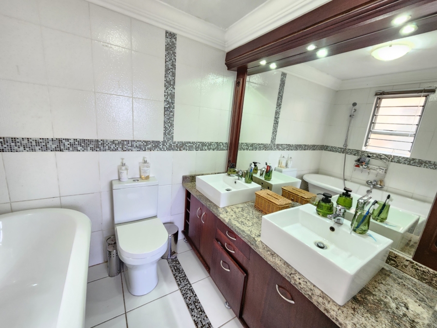 3 Bedroom Property for Sale in La Montagne Gauteng