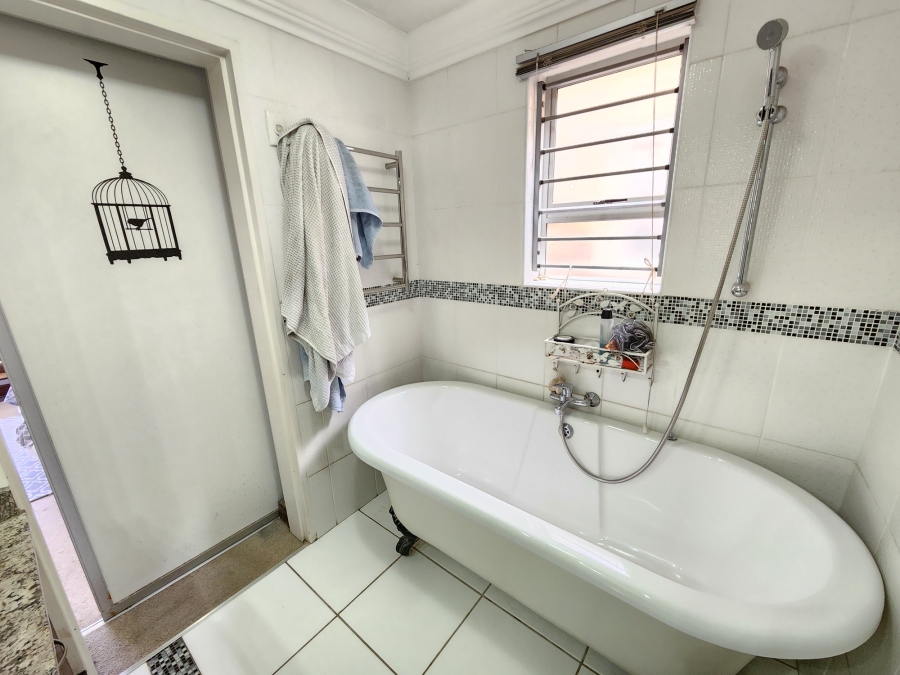 3 Bedroom Property for Sale in La Montagne Gauteng