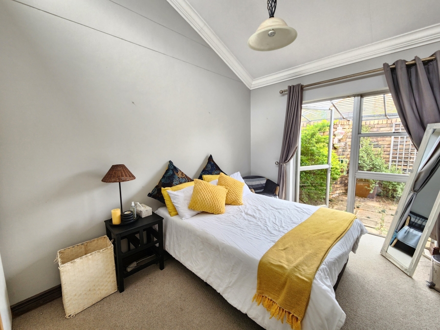 3 Bedroom Property for Sale in La Montagne Gauteng