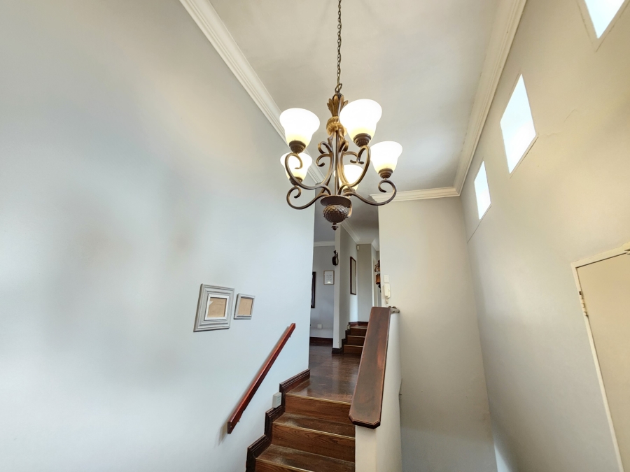 3 Bedroom Property for Sale in La Montagne Gauteng