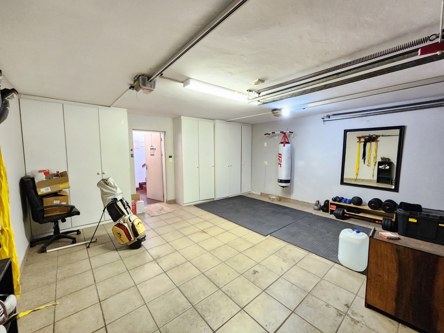 3 Bedroom Property for Sale in La Montagne Gauteng