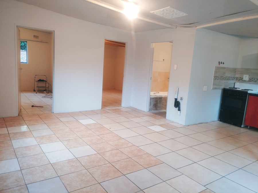To Let 2 Bedroom Property for Rent in Birchleigh North Gauteng