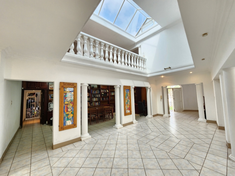 5 Bedroom Property for Sale in Waterkloof Ridge Gauteng