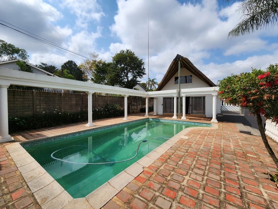 5 Bedroom Property for Sale in Waterkloof Ridge Gauteng
