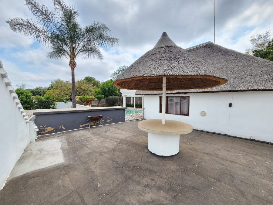5 Bedroom Property for Sale in Waterkloof Ridge Gauteng