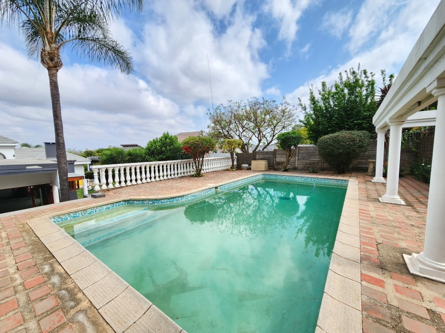 5 Bedroom Property for Sale in Waterkloof Ridge Gauteng